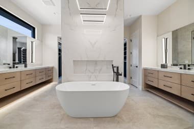 Versailles Luxury Homes service detail 1